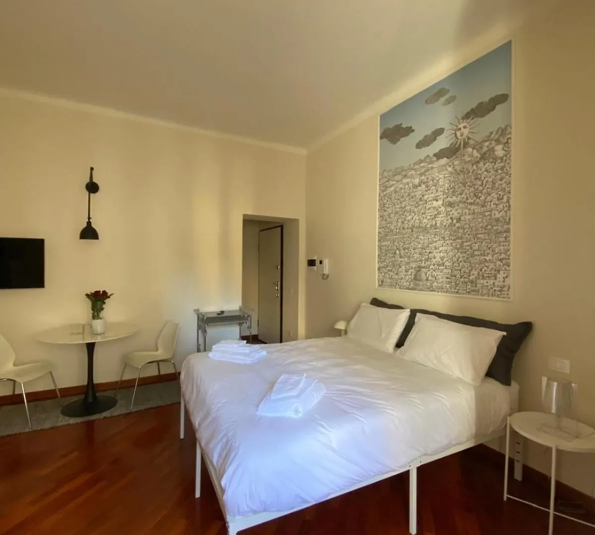 Paeninsula, La Tua Casa In Porta Venezia Apartment