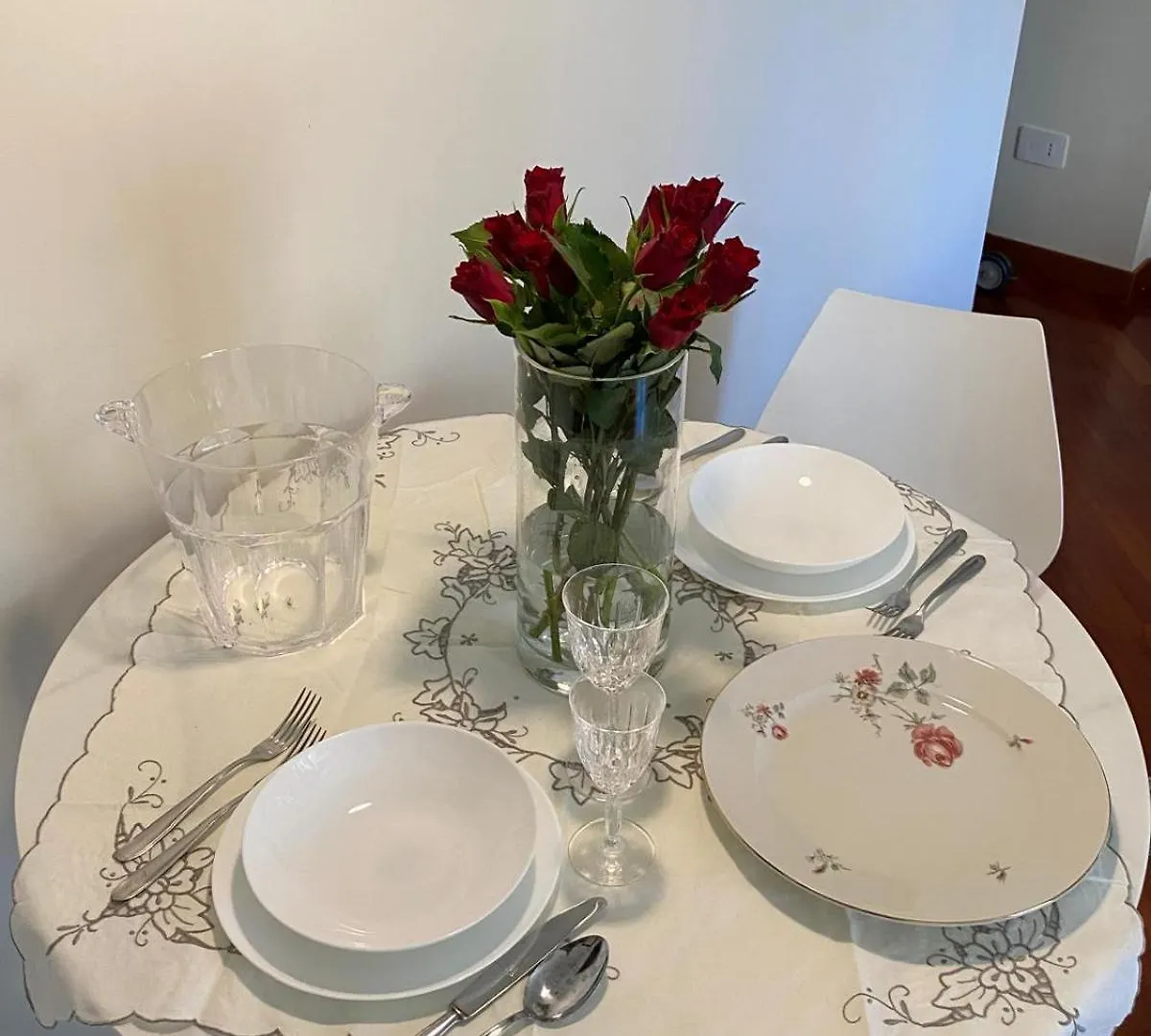 Apartment Paeninsula, La Tua Casa In Porta Venezia Italy
