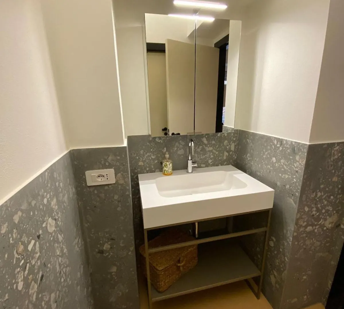 Apartment Paeninsula, La Tua Casa In Porta Venezia Italy